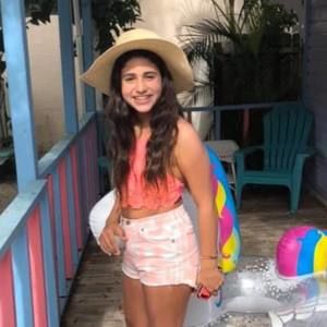 Meet your Posher, Natalie